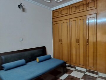 Bedroom in 4 BHK Apartment at Sarita Vihar – for Rent