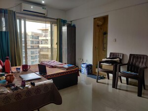 Living Room in 2 BHK Apartment at Kohinoor City Phase I, Kurla – for Rent