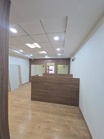  Office Space For Rent in Neelam Center, Worli