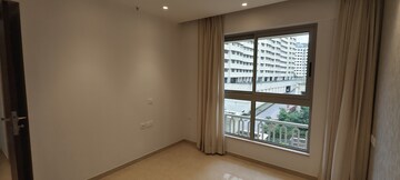 Room in 1 BHK Apartment at Hiranandani Highland, Powai – for Rent