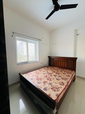 Bedroom in 2 BHK Builder Floor at Kondapur – for Rent