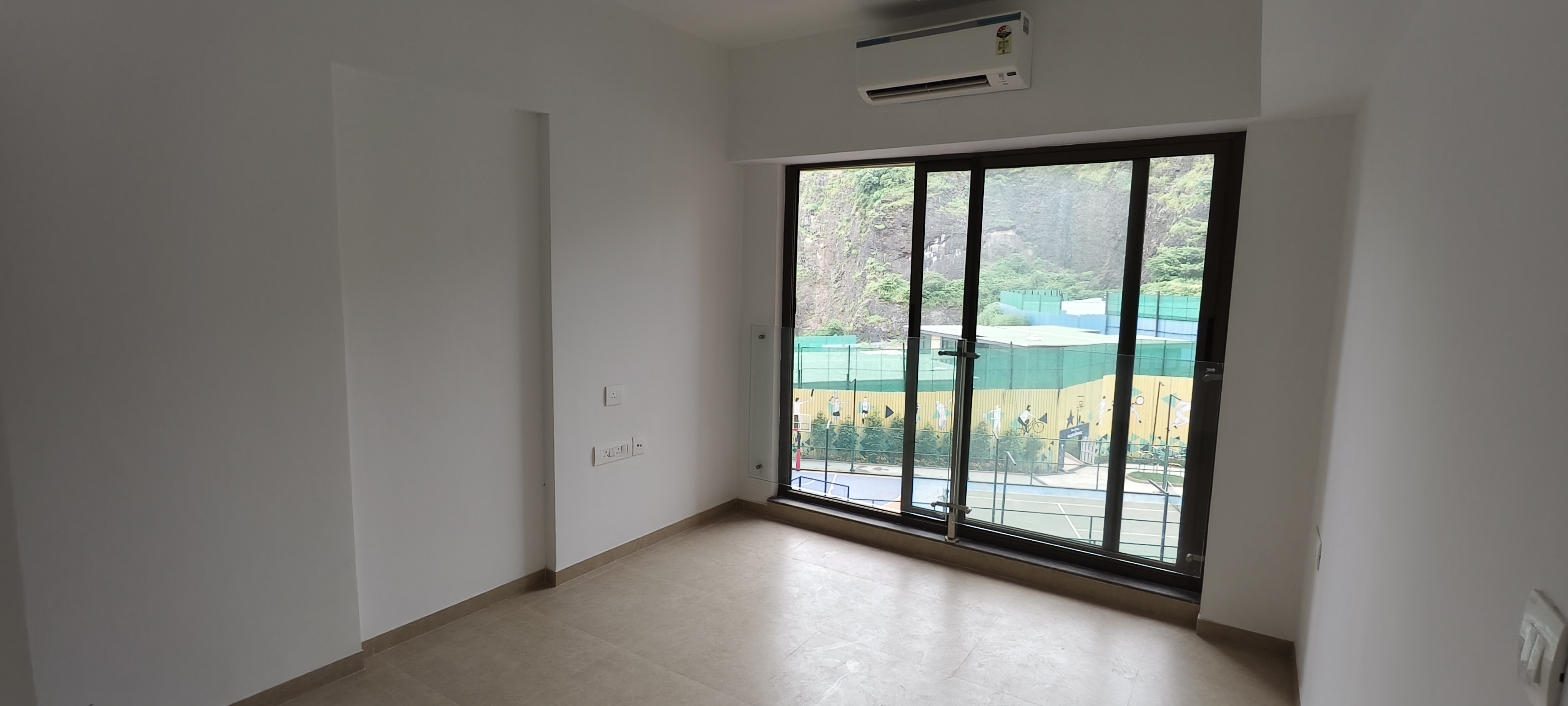 2 BHK Apartment For Rent in Kanakia Silicon Valley