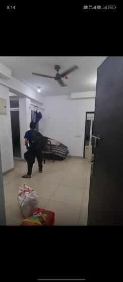 2 BHK Apartment For Sale in Ajnara Le Garden