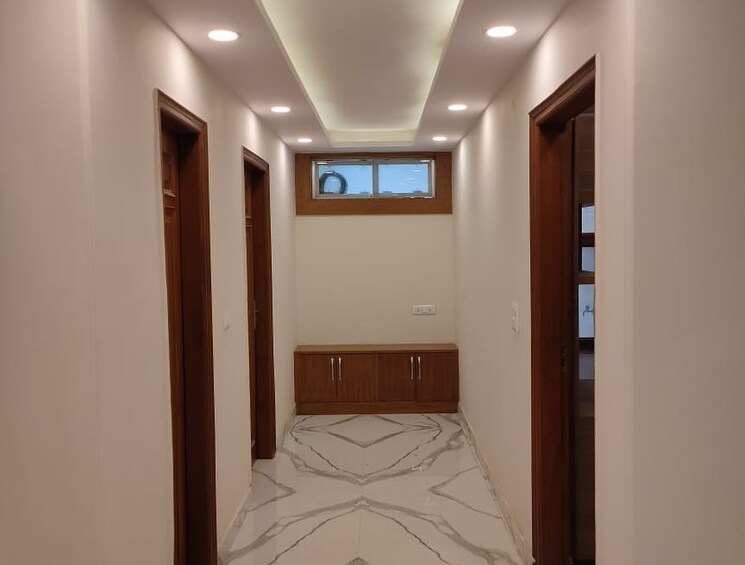 undefined, model town phase 2 3 Bedroom 200 Sq.Yd. Builder Floor In Model Town Phase 2 Delhi 9229570