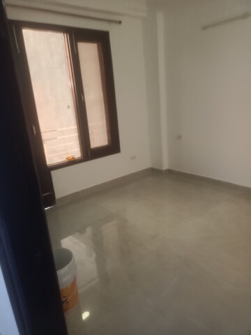 Room in 2 BHK Builder Floor at Vasant Kunj – for Rent
