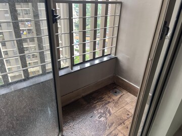Balcony in 6 BHK Apartment at Sheth Zuri, Laxmi Nagar – for Rent