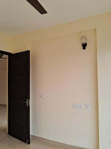 Furnished Amenities in 3 BHK Builder Floor at Signature Global Park 4 and 5, Sohna Sector 36 – for Rent