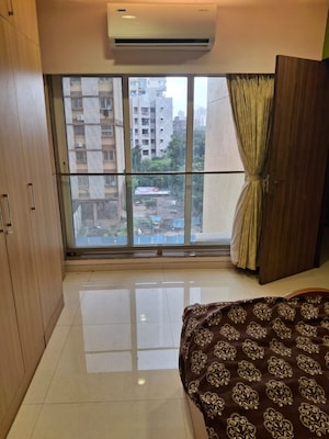 Room in 2 BHK Apartment at Gabadia Heights, Kandivali West – for Rent