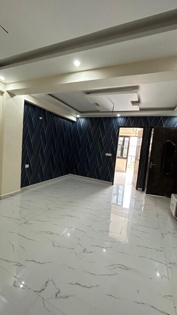 Team Area in 3 BHK Independent House at Sector 55 – for Rent
