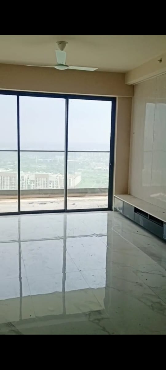 5 BHK + Pooja Room,Servant Room,Study Room Villa For Sale in DLF Alameda