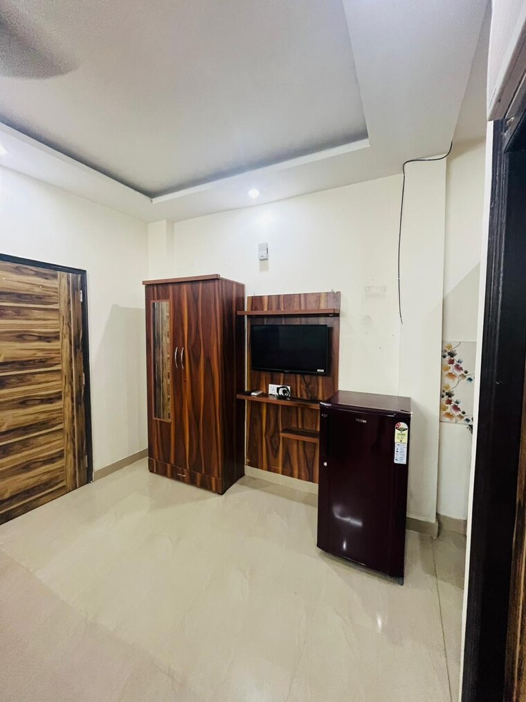 Living Room, sector 57 2.5 Bedroom 820 Sq.Ft. Builder Floor In Sector 57 Gurgaon 9229667