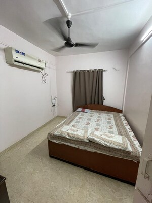 2 BHK Apartment For Rent in JP Decks, Goregaon East