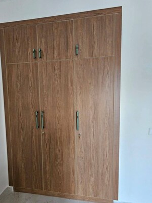 Furnished Amenities in 3.5 BHK Builder Floor at M3M Soulitude, Sector 89 – for Rent