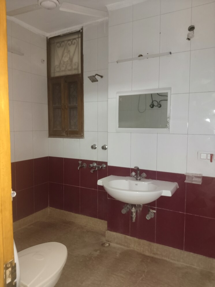 Master Bedroom, jasola vihar 3 Bedroom 2500 Sq.Ft. Builder Floor In Jasola Vihar Delhi 9229709