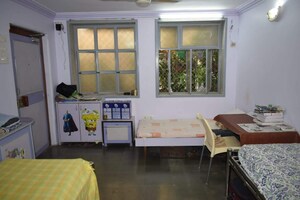  Pg For Rent in Grant Road