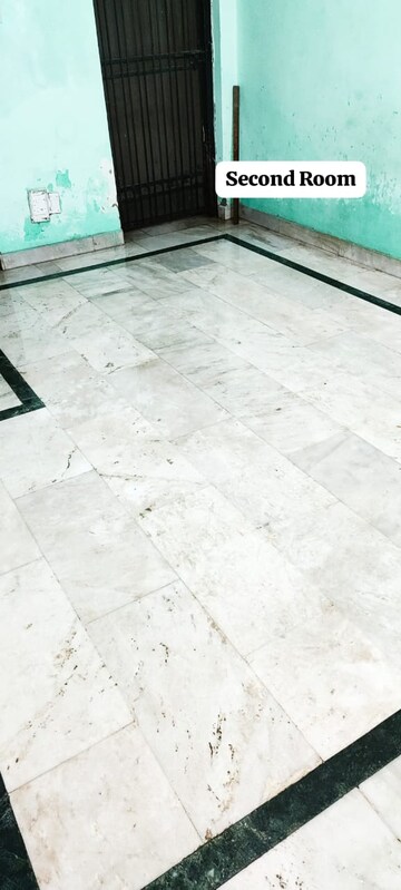 Parking in 2 BHK Independent House at Vikas Nagar – for Rent