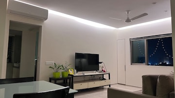 Living Room in 1.5 BHK Apartment at Lady Ratan Tower, Worli – for Sale