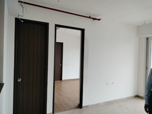 Room in 2 BHK Apartment at Indiabulls One Indiabulls, Pokhran Road No Two – for Rent