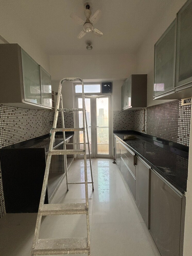 Kitchen, omkar-alta-monte 2 Bedroom 950 Sq.Ft. Apartment In Malad East Mumbai 9229762