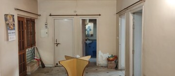 Living Room in 3 BHK Apartment at Kursi Road – for Rent