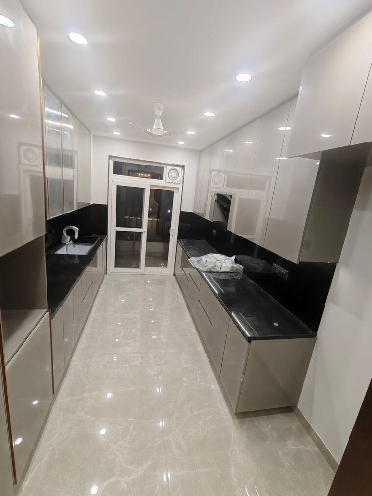 Kitchen, suncity-essel-tower 4 Bedroom 3000 Sq.Ft. Apartment In Sector 28 Gurgaon 9229790