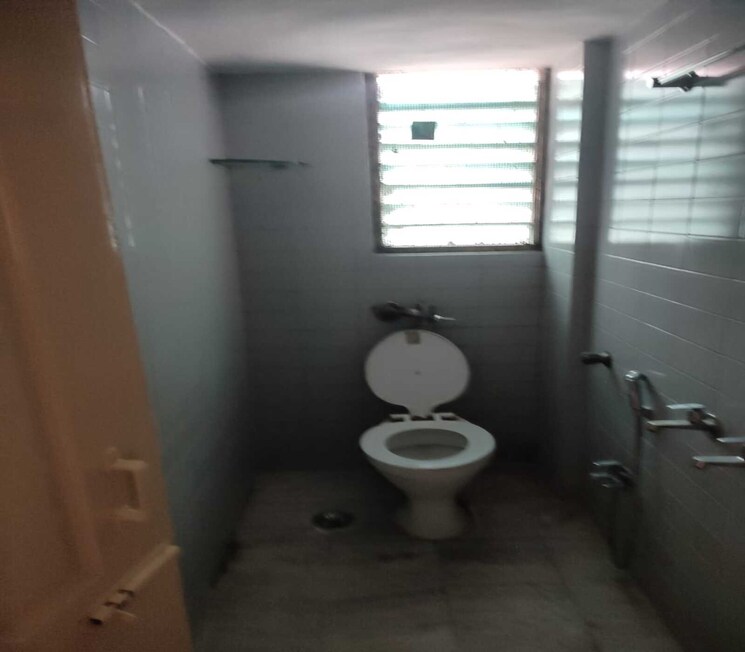 Bathroom, dadar west 2 Bedroom 900 Sq.Ft. Apartment In Dadar West Mumbai 9229809