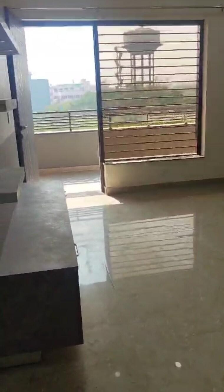 Room, sector 7 3 Bedroom 250 Sq.Yd. Builder Floor In Sector 7 Faridabad 9229887