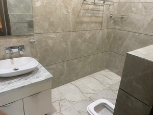 Bathroom in 3.5 BHK Builder Floor at Sector 9 Panchkula – for Rent
