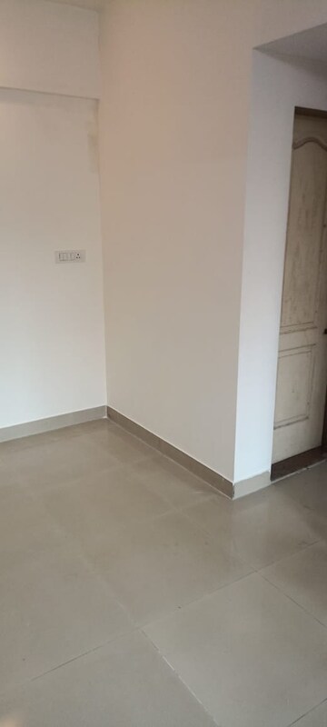 Room in 1 BHK Apartment at Everest Countryside Petunia, Kasarvadavali – for Rent