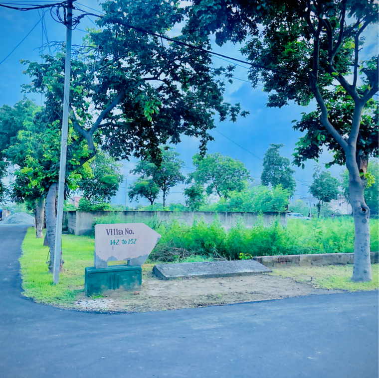 Garden, zestha-bhagirath-vihar-residency  200 Sq.Yd. Plot In Murshadpur Greater Noida 9229932