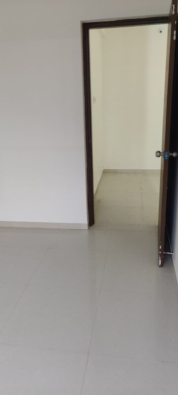 Room in 1 BHK Apartment at Shapoorji Pallonji Joyville Hadapsar Annexe, Hadapsar – for Rent