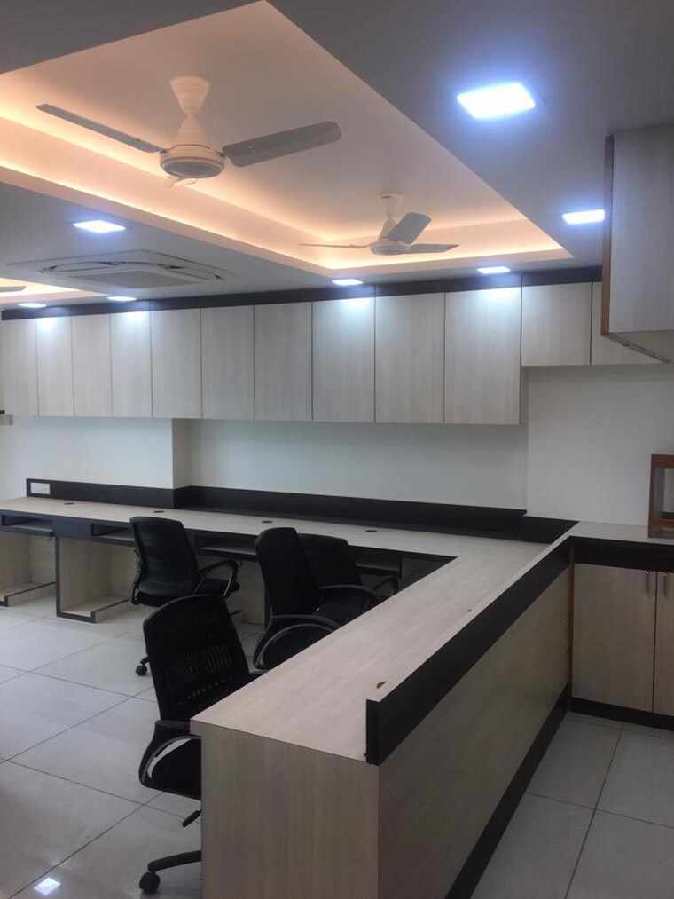 Team Area, vastrapur Commercial Office Space 756 Sq.Ft. In Vastrapur Ahmedabad 9229966