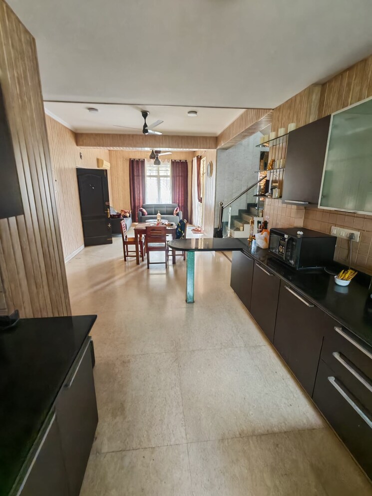 Living Room, parsvnath-green-ville 4 Bedroom 3370 Sq.Ft. Penthouse In Sector 48 Gurgaon 9230014