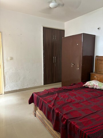 Bedroom in 2 BHK Apartment at Supertech Cape Town, Sector 74 – for Rent