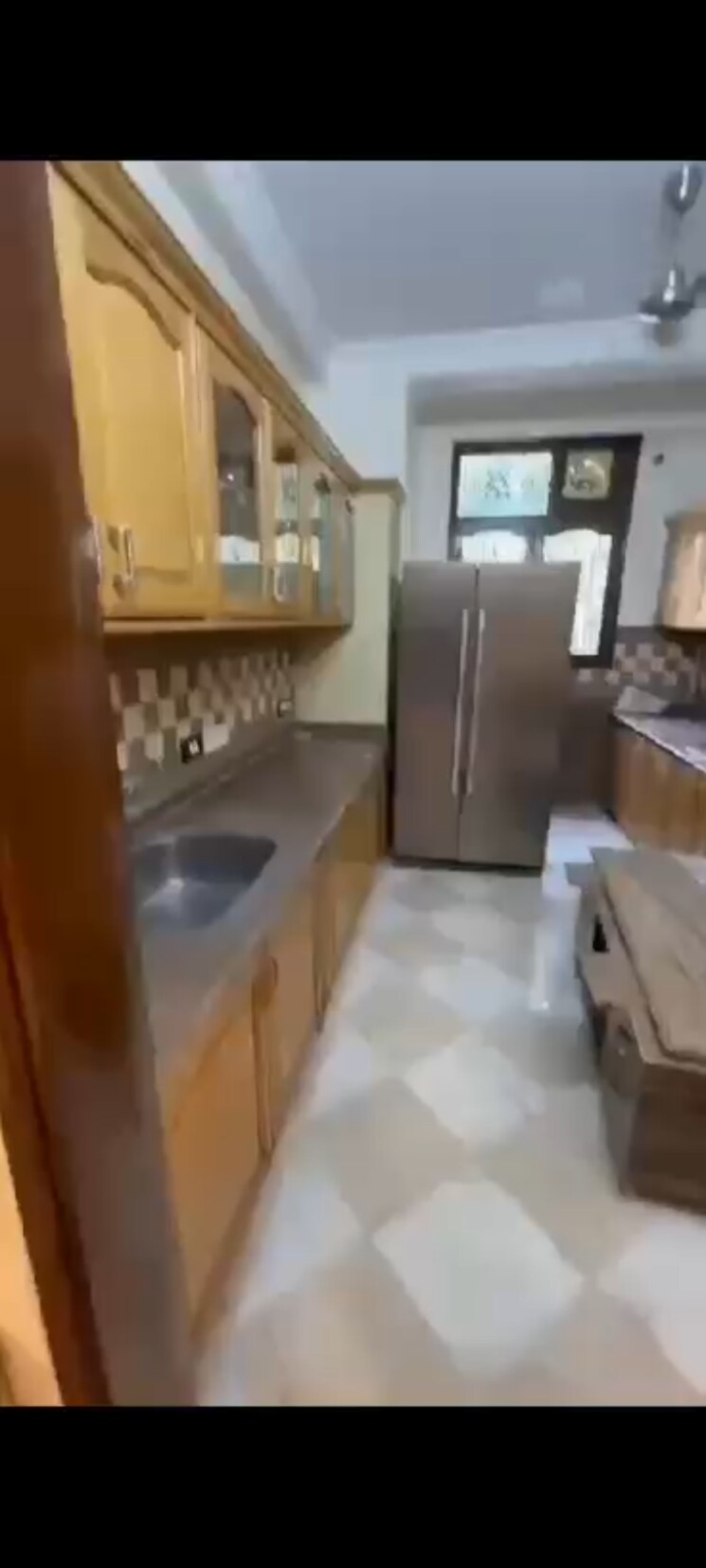 Kitchen, lajpat nagar 2 Bedroom 1850 Sq.Ft. Apartment In Lajpat Nagar Delhi 9230025