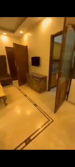  2 BHK Apartment at Lajpat Nagar – for Rent