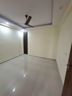 Bedroom in 2 BHK Builder Floor at Mahavir Enclave 1 – for Rent