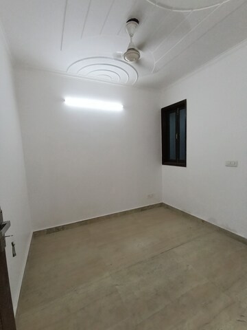 Room in 2 BHK Builder Floor at Govindpuri – for Rent