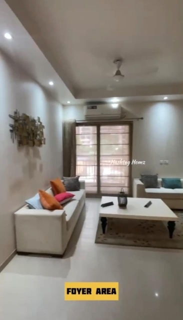 3 BHK 1500 Sq.Ft. Apartment in Shri Radha Aqua Garden