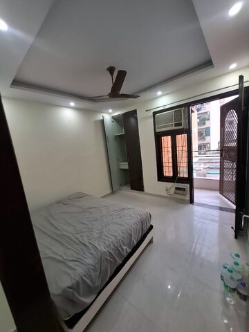 Master Bedroom in 3 BHK Builder Floor at Mahavir Enclave – for Rent