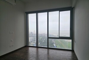 Room in 3 BHK Apartment at Piramal Mahalaxmi, Mahalaxmi – for Rent