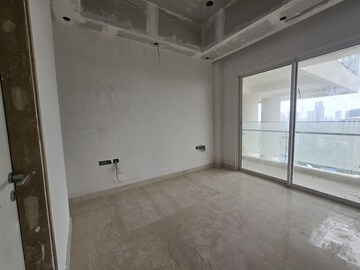 Room in 3 BHK Apartment at Indiabulls Sky Forest, Lower Parel – for Rent