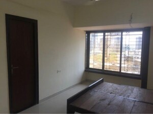 Room in 3 BHK Apartment at Evershine Cosmic, Andheri West – for Rent