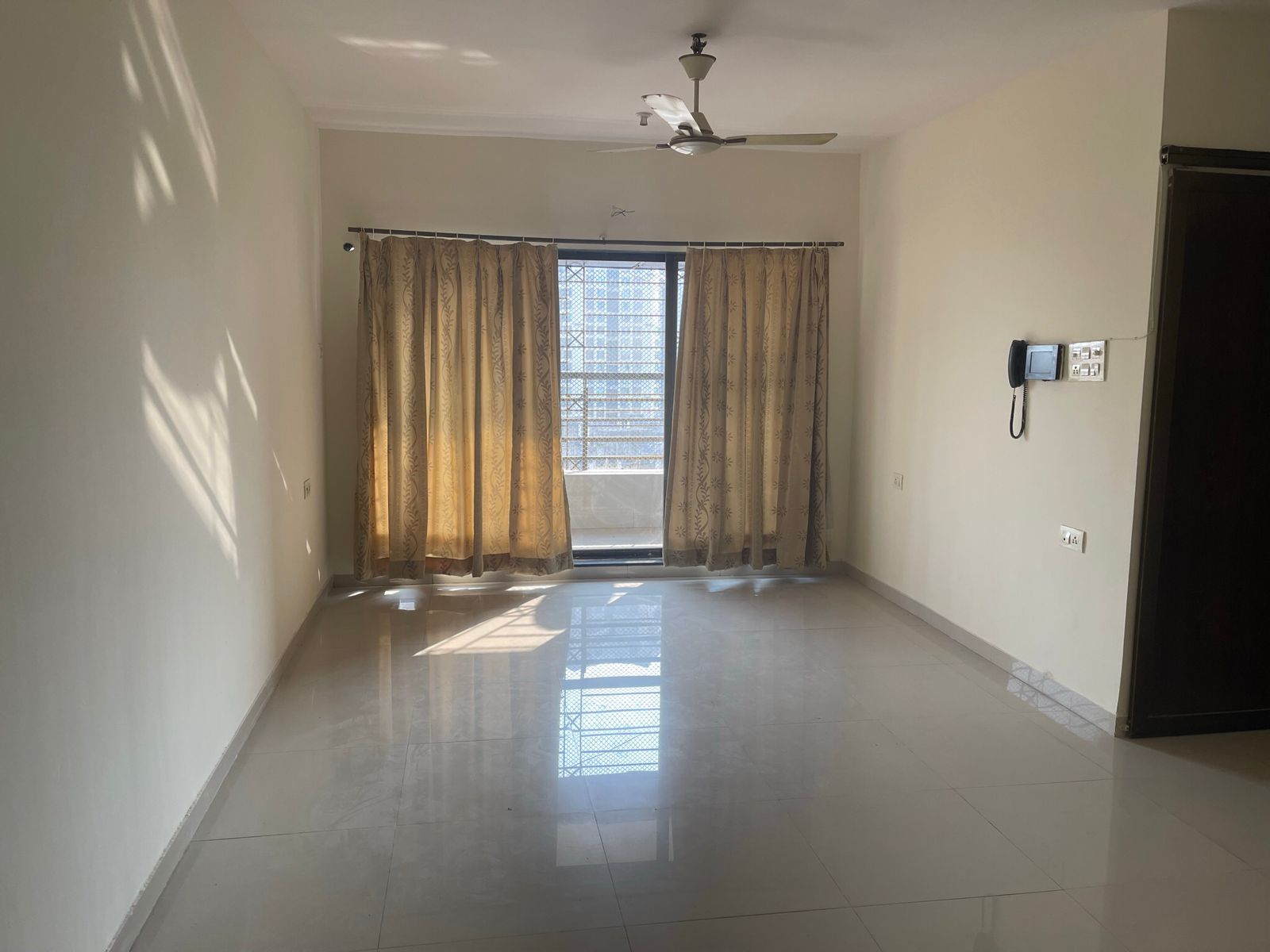 3 BHK Apartment For Rent in Evershine Cosmic