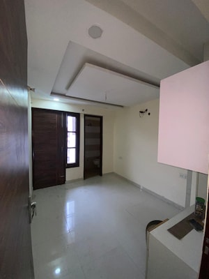 Room in 3 BHK Builder Floor at Dhakoli – for Sale