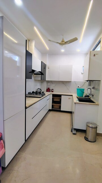 Kitchen in 3 BHK Builder Floor at M3M Atrium, Sector 57 – for Rent