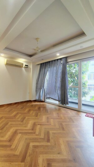 Bedroom in 3 BHK Builder Floor at M3M Atrium, Sector 57 – for Rent