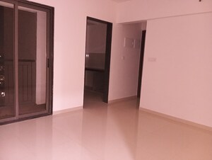 Room in 1 BHK Apartment at Runwal Eirene, Balkum Pada – for Sale