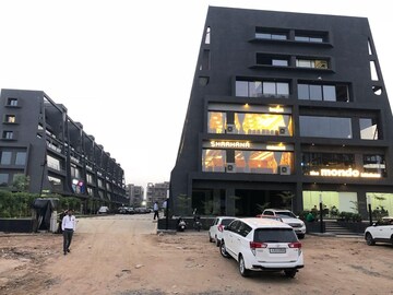  Office Space – Exterior View View at Gota - for Rent