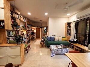 Living Room in 2 BHK Apartment at Powai – for Rent